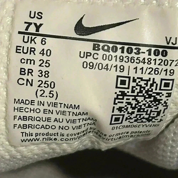 Nike Older Kids Air Max 270 React US 7Y  Trainers BQ0103 100 - Picture 9 of 9